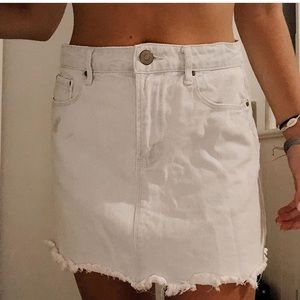 LIGHT WASH JEAN SKIRT!